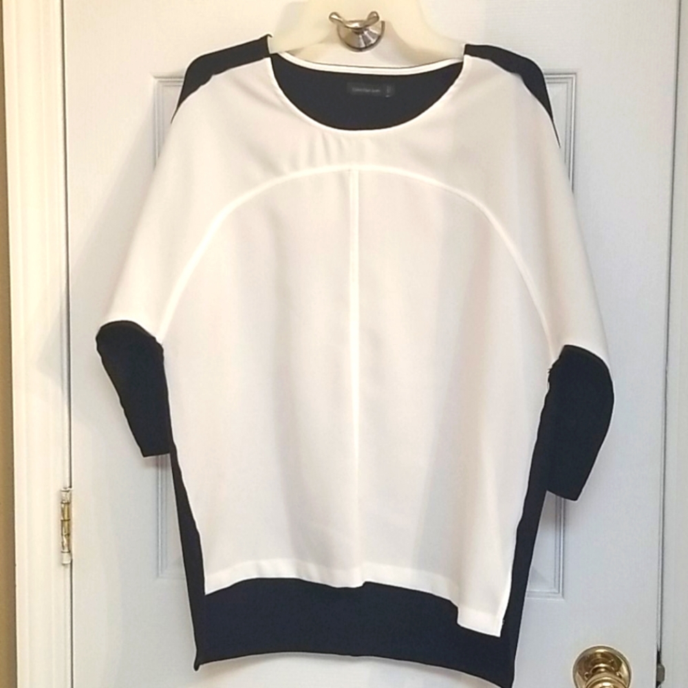 CALVIN KLEIN TOP